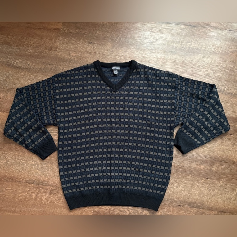 JANTZEN vintage men’s acrylic v-neck grandpa dad sweater blue geometric XL EUC